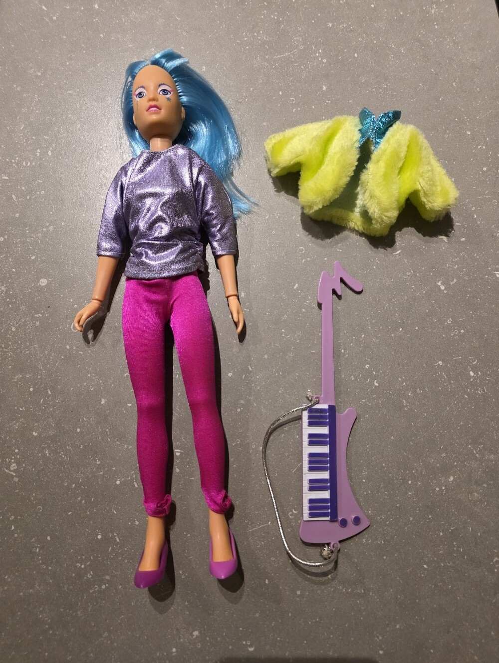 Vintage 1980's Jem And The Holograms Dolls AJA